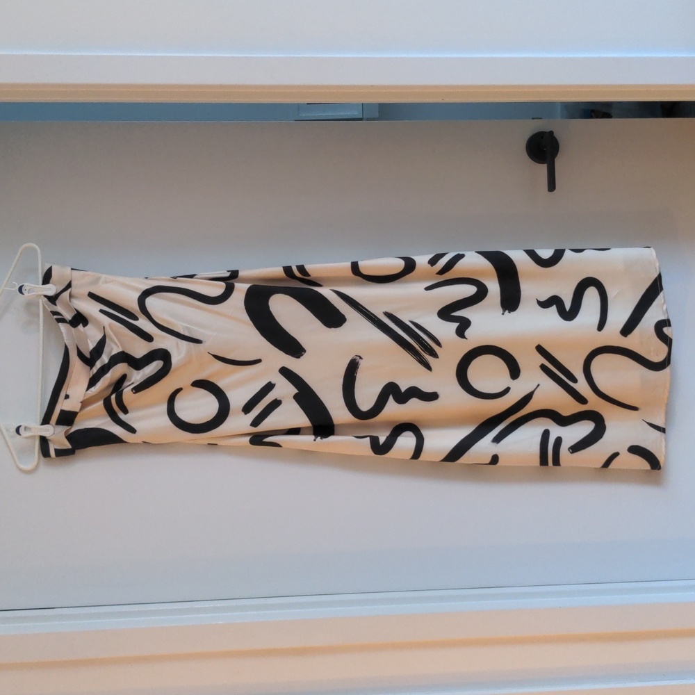 Paintbrush pattern dress